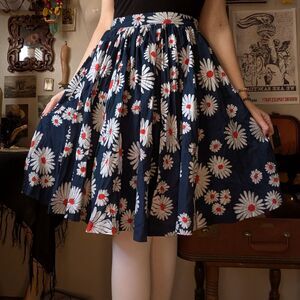 Vintage Daisy Floral Print Midi Pleated Skirt Women's 8/10 M Navy White Puffy